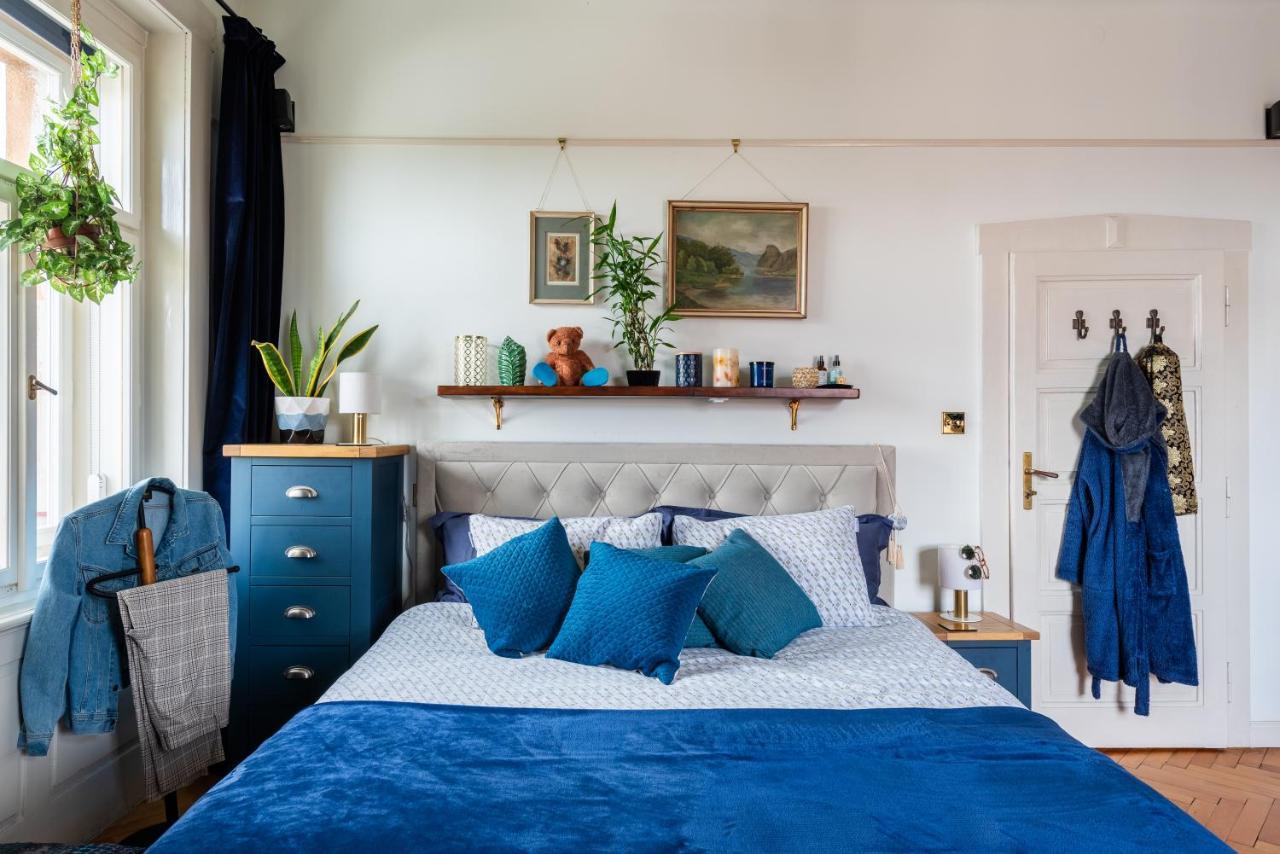 Victoria Design Stays - Premium Apartment Ohrada Prague Luaran gambar