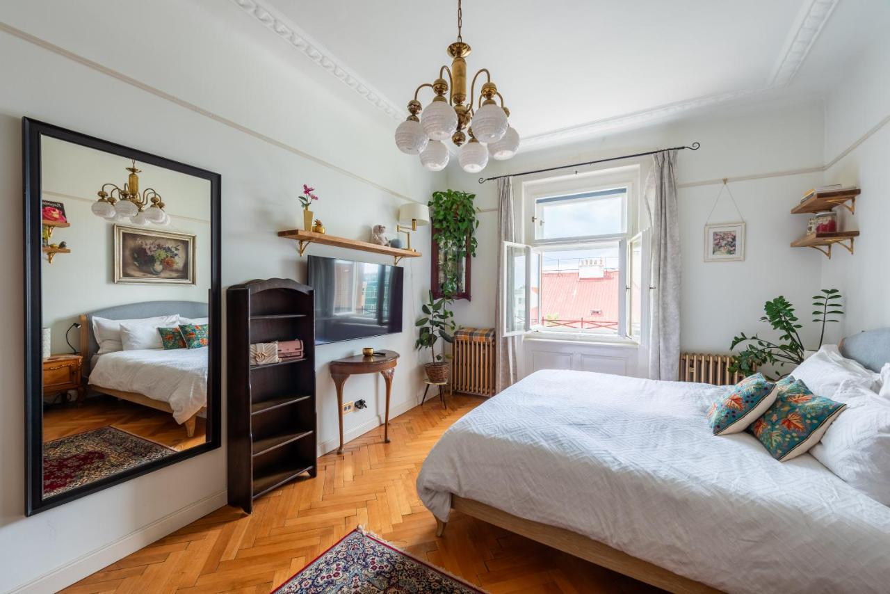 Victoria Design Stays - Premium Apartment Ohrada Prague Luaran gambar