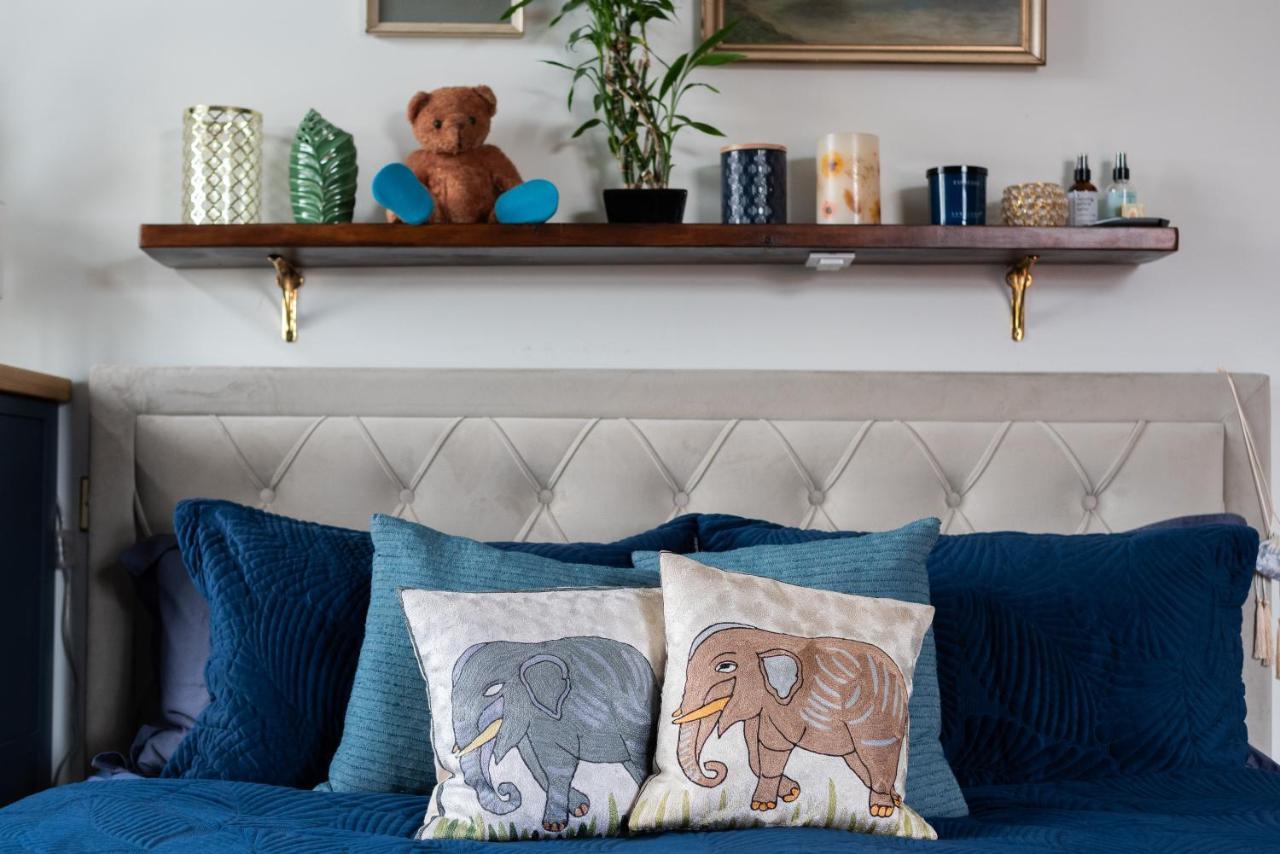 Victoria Design Stays - Premium Apartment Ohrada Prague Luaran gambar