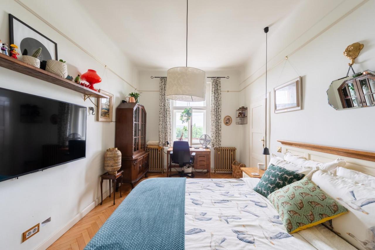 Victoria Design Stays - Premium Apartment Ohrada Prague Luaran gambar