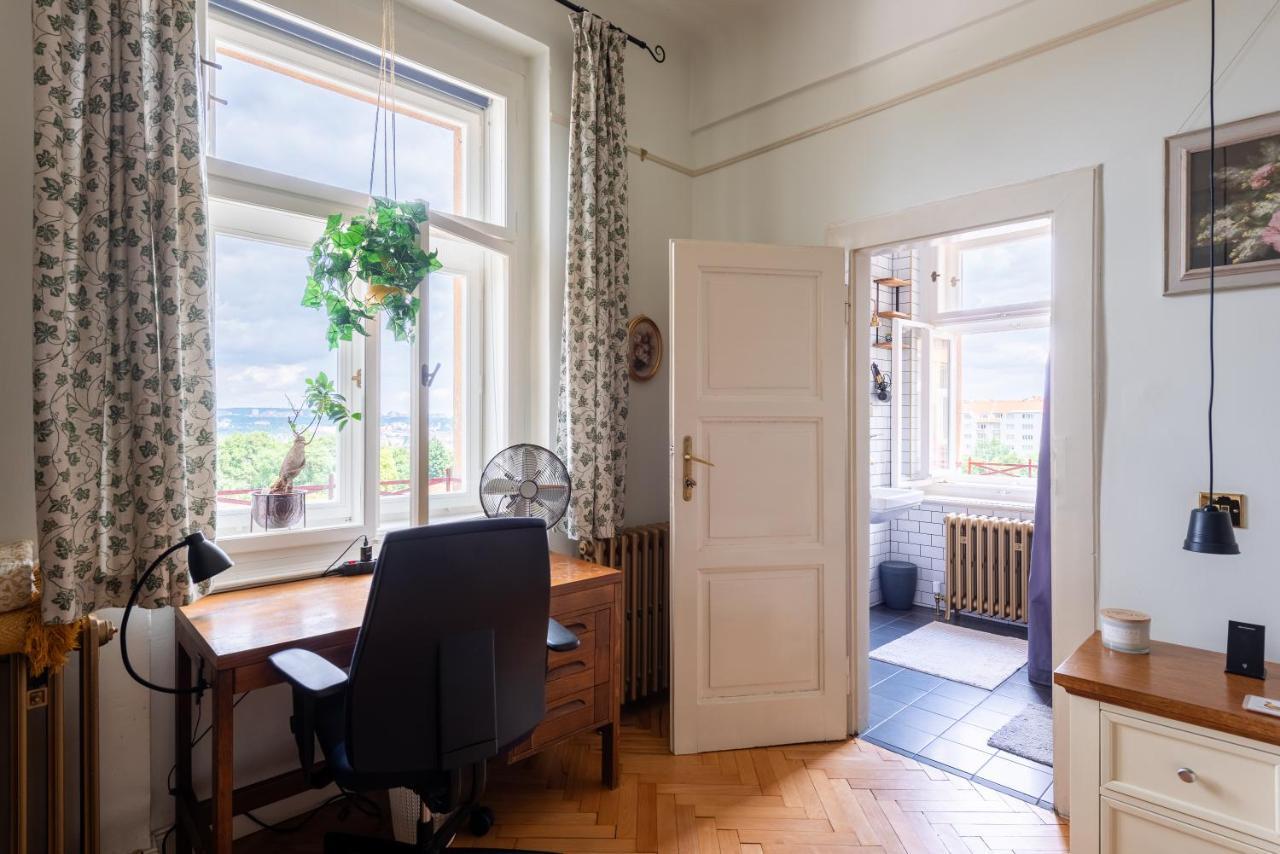 Victoria Design Stays - Premium Apartment Ohrada Prague Luaran gambar